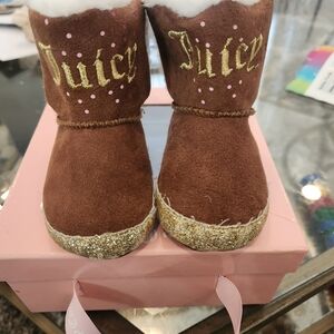 Juicy Couture Kids Boots in Brown with Gold Glitter